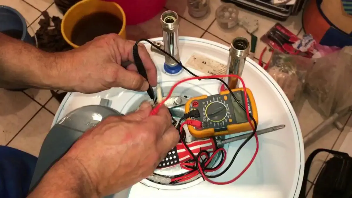 Ремонт водонагревателей Electrolux в Клинцах — выгодная цена от 2391 руб., Мастер24